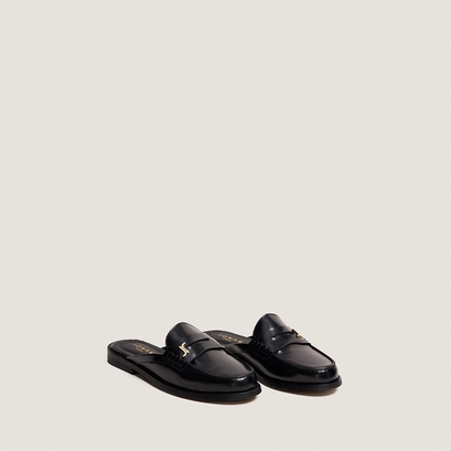 Mocassins &agrave; bouts arri&egrave;res ouverts et monogrammes en cuir glac&eacute; noir | AMAURY