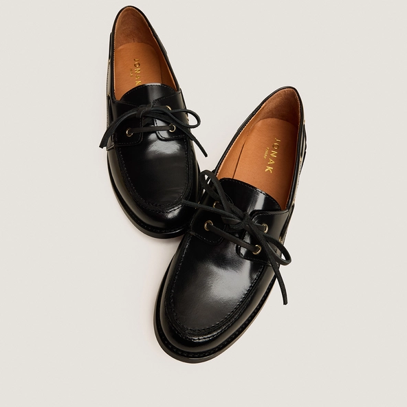 Mocassins &agrave; lacets en cuir glac&eacute; noir | AULGA | Jonak