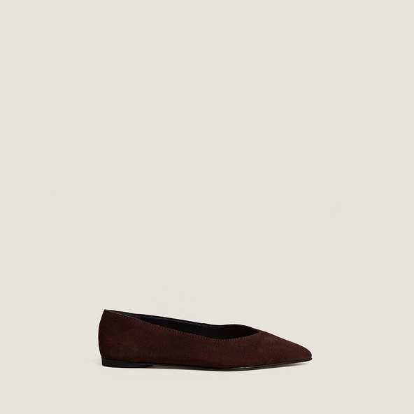 Ballerines à bouts pointus en croûte marron foncé | NOEMIE | Jonak