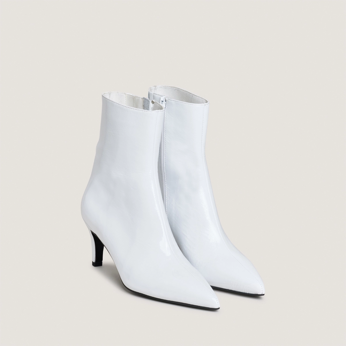Bottines &agrave; talons fins en vernis pliss&eacute; blanc | DIEMINA | Jonak