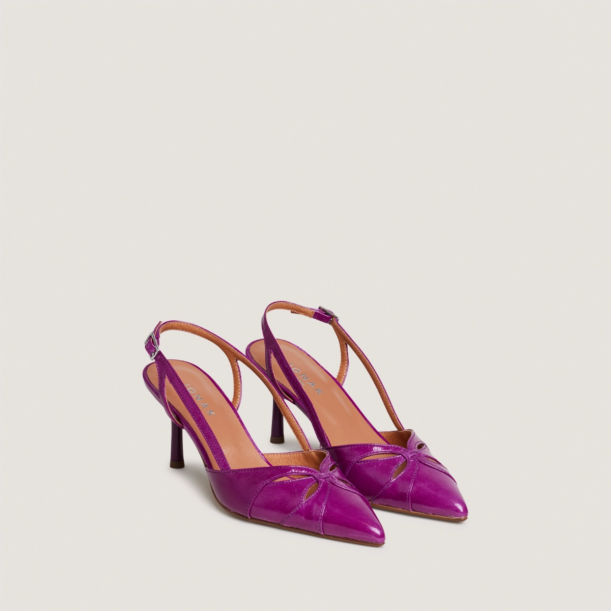 Escarpins slingbacks à bouts pointus en vernis plissé violet | DAMOUR | Jonak
