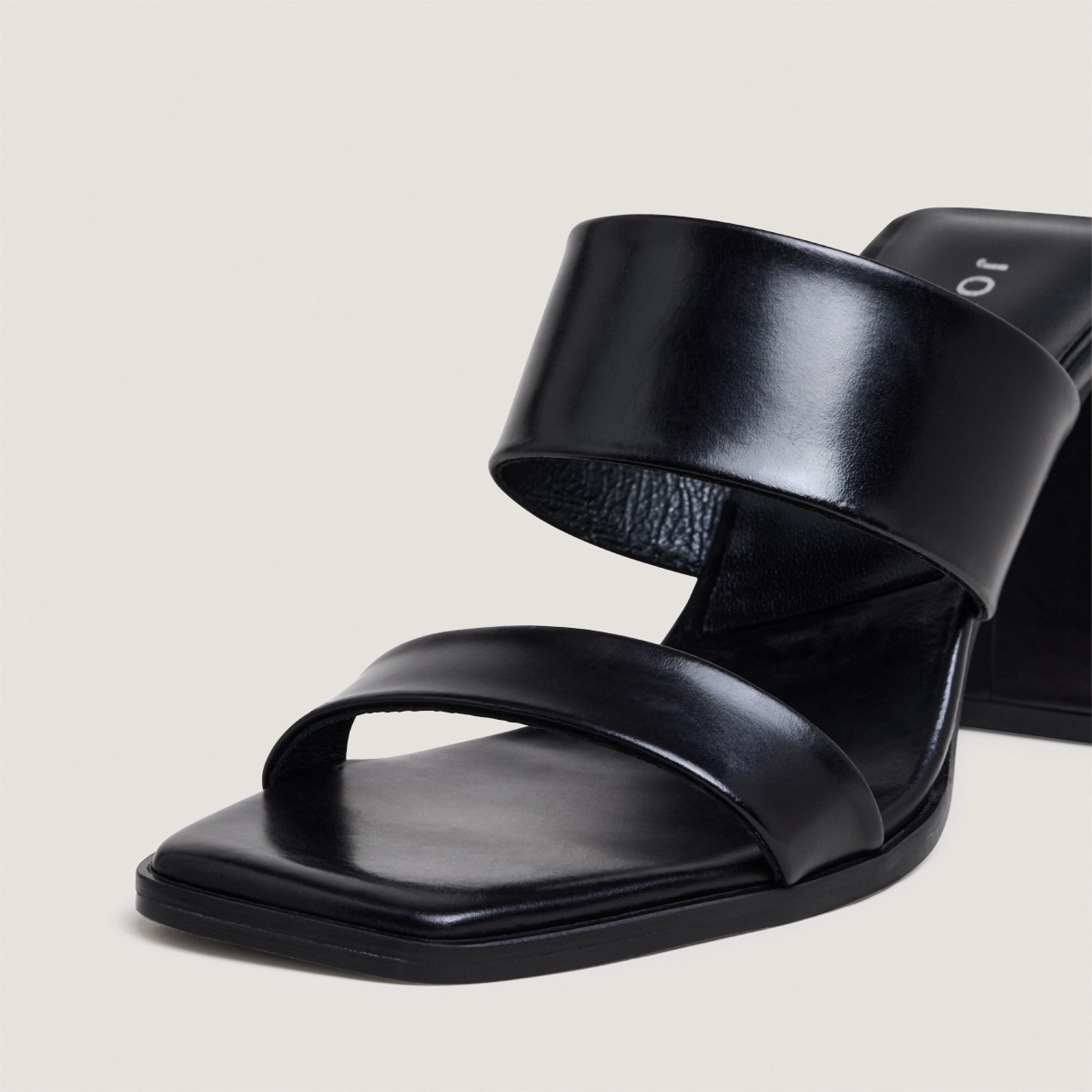 Mules à talons et doubles lanières en cuir noir | BRITNEY | Jonak