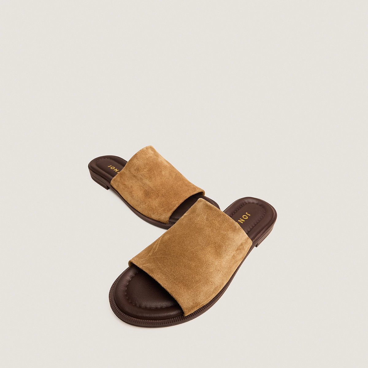 Mules à semelles fines en croûte tabac | JANET | Jonak