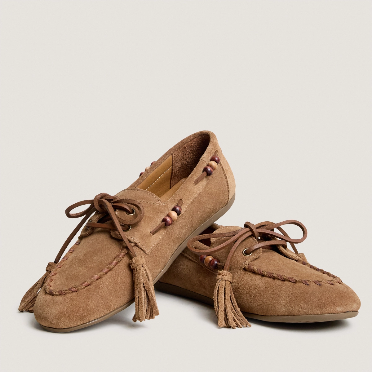 Mocassins souples à détails perlés en croûte taupe | LEONIE | Jonak
