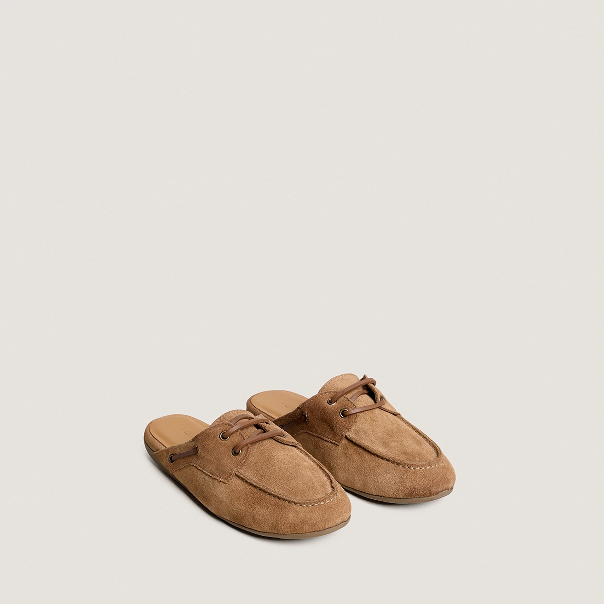 Mocassins souples &agrave; bouts arri&egrave;res ouverts en cro&ucirc;te taupe | LILOU | Jonak