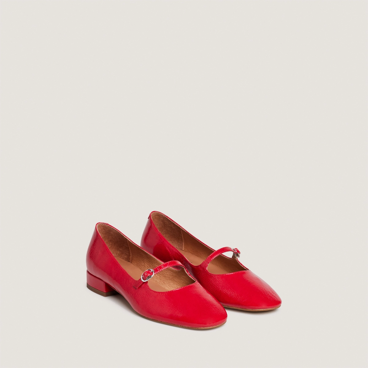 Ballerines à bouts carrés en vernis plissé rouge berry | DIV | Jonak