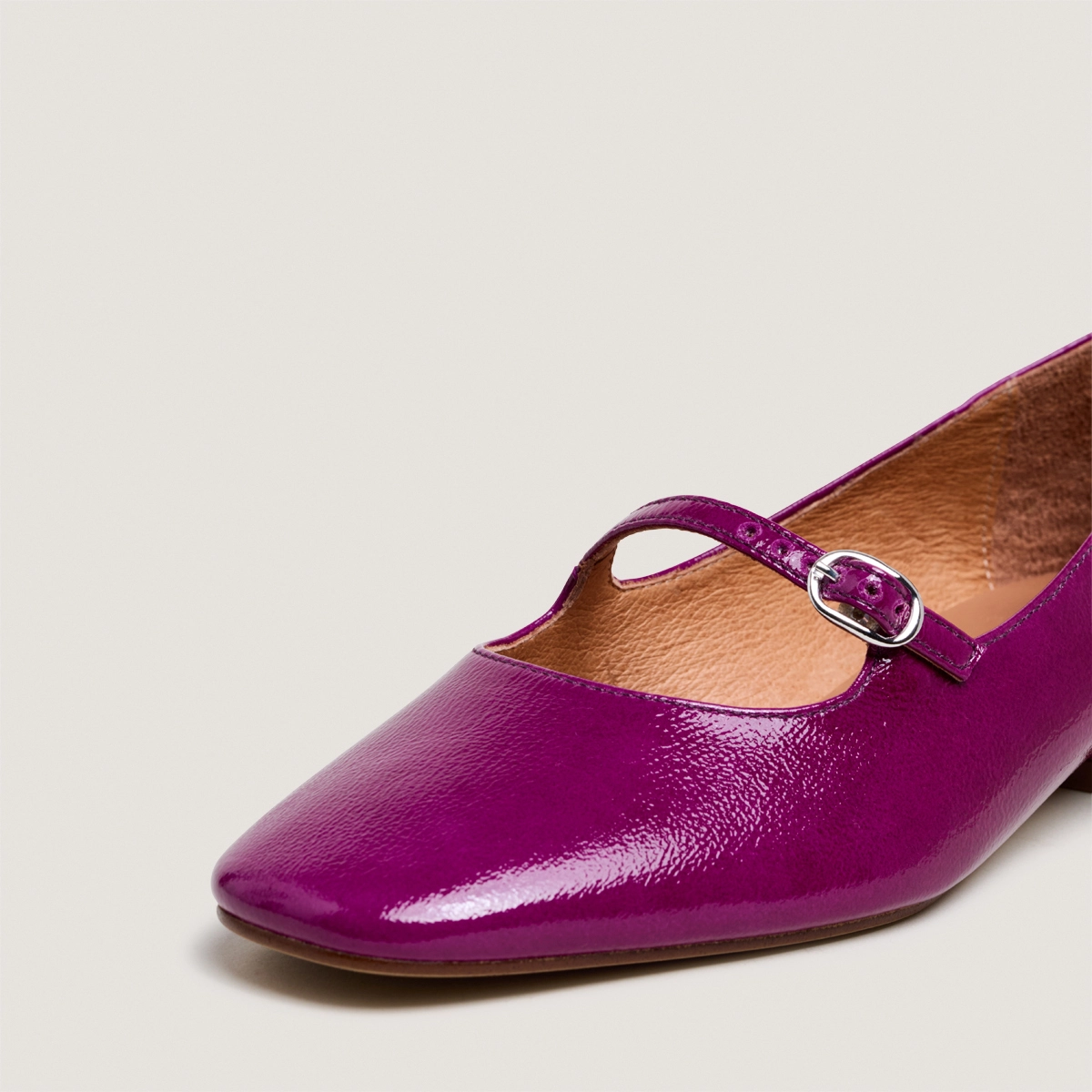 Ballerines à bouts carrés en vernis plissé violet | DIV | Jonak