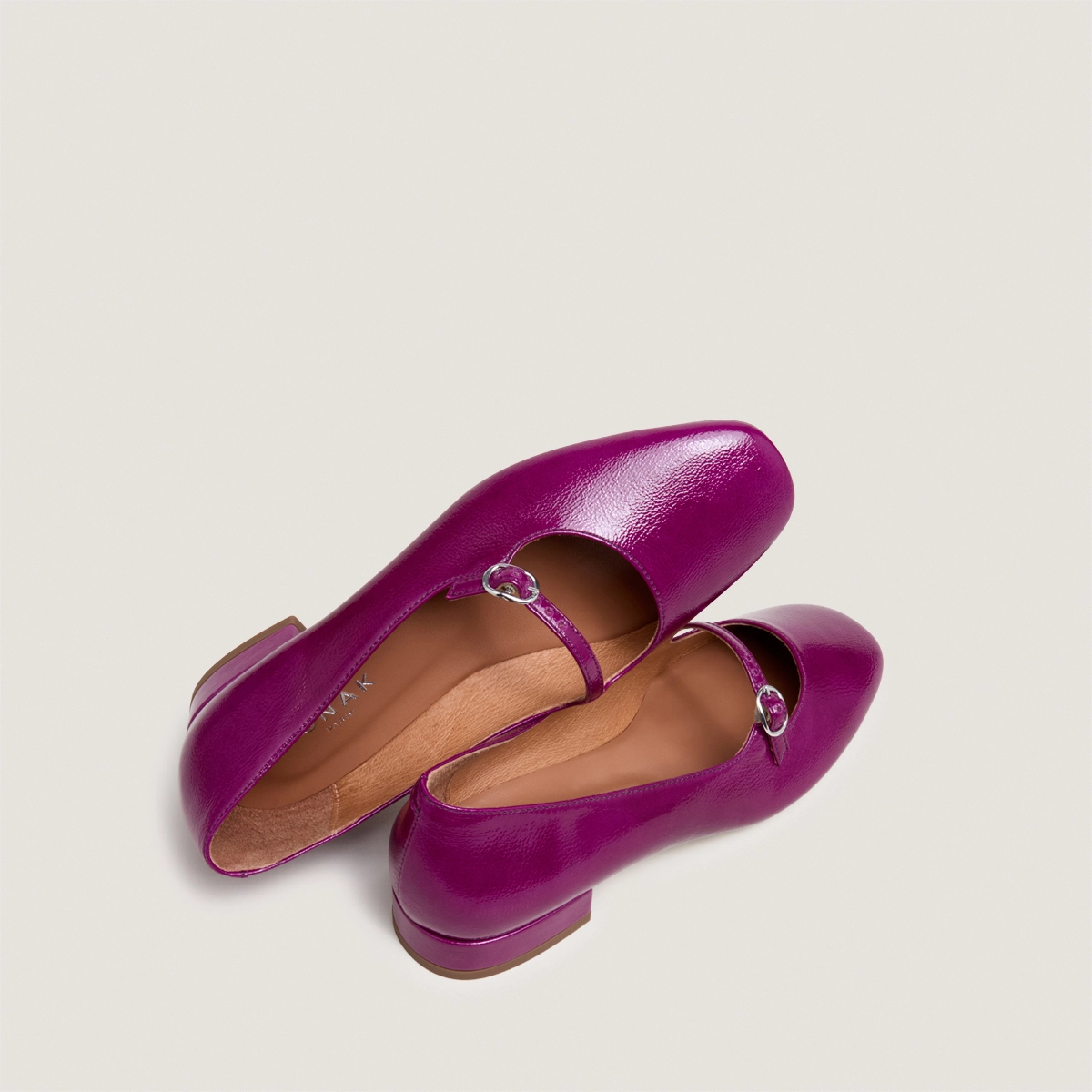 Ballerines à bouts carrés en vernis plissé violet | DIV | Jonak