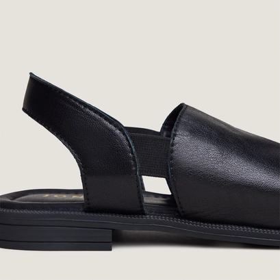 Sandales &agrave; &eacute;lastiques en cuir noir | JESS | Jonak