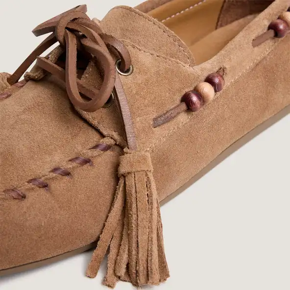 Mocassins souples à détails perlés en croûte taupe | LEONIE | Jonak