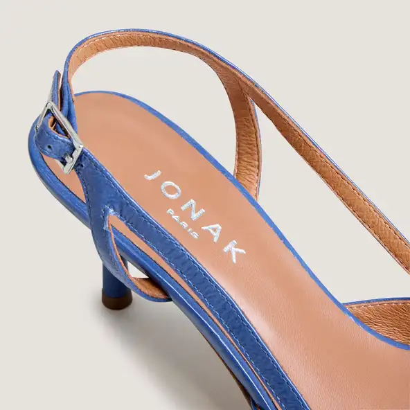 Escarpins slingbacks à bouts pointus en vernis plissé bleu acier | DAMOUR | Jonak
