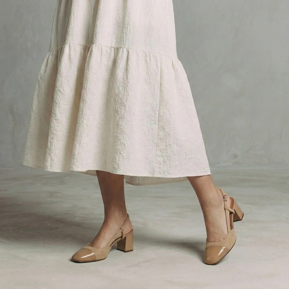 Slingbacks à talons en vernis et velours camel | DHAPOP | Jonak