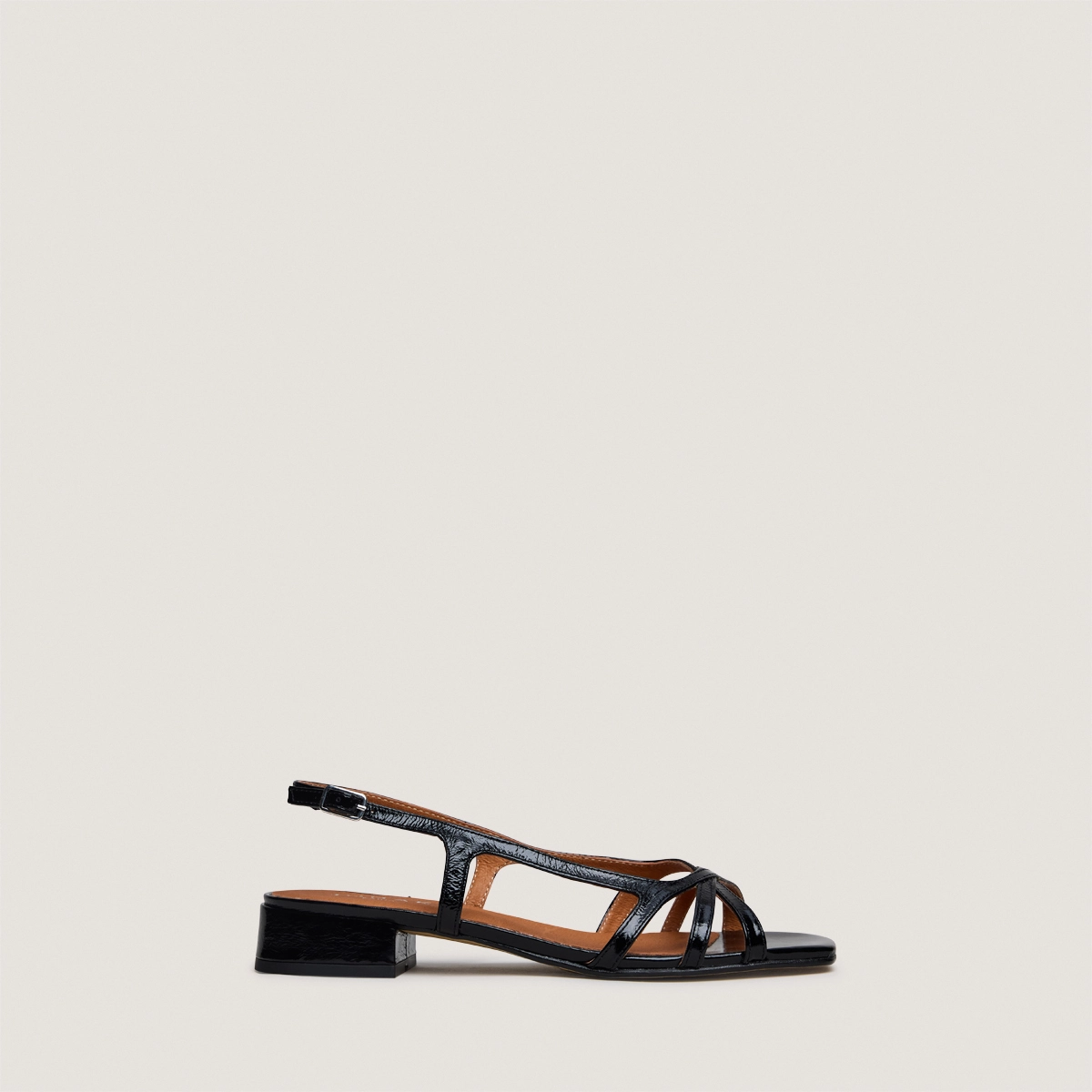 Sandales à petits talons en cuir brillant noir | ARGOS | Jonak