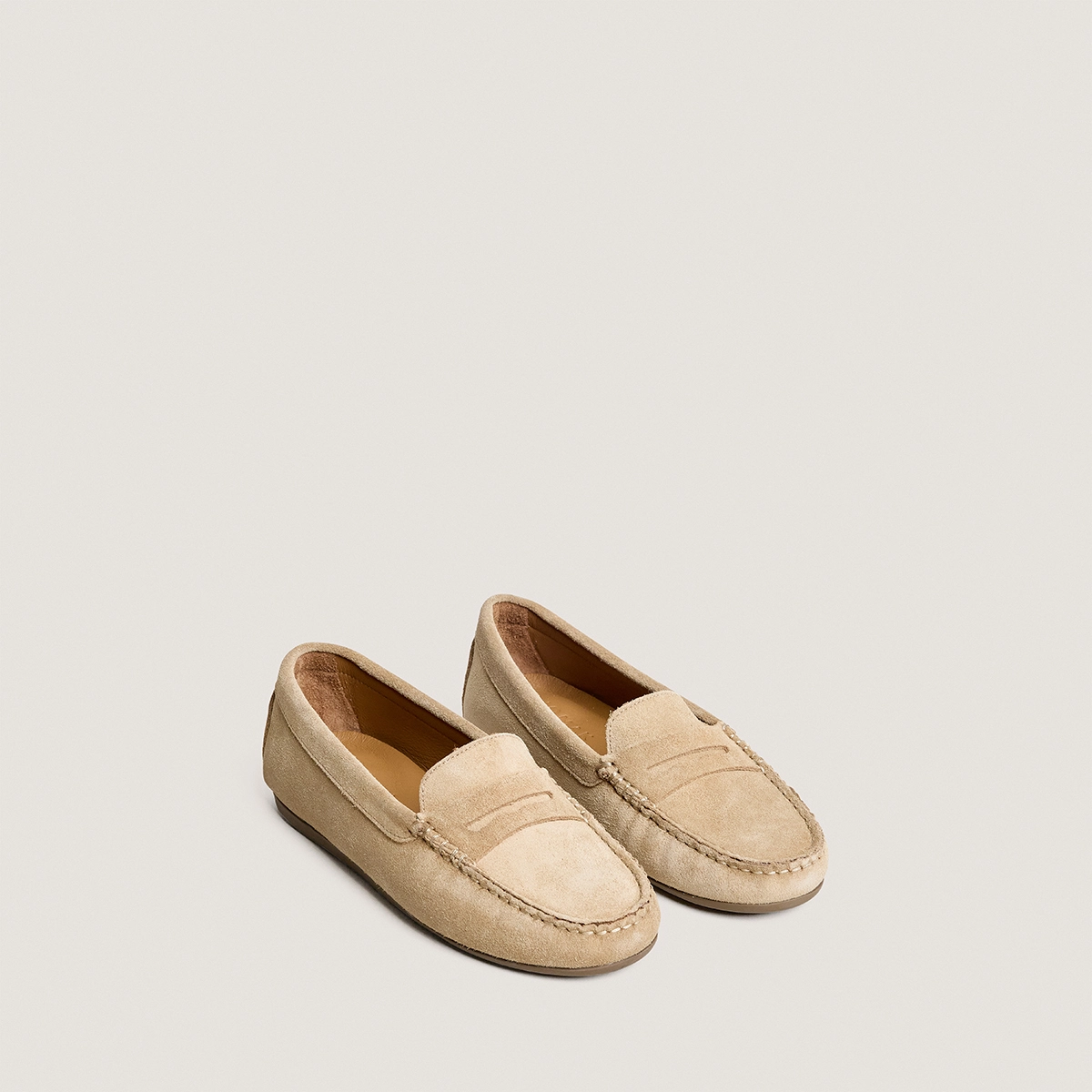 Mocassins à bouts carrés en croûte beige | LIV | Jonak