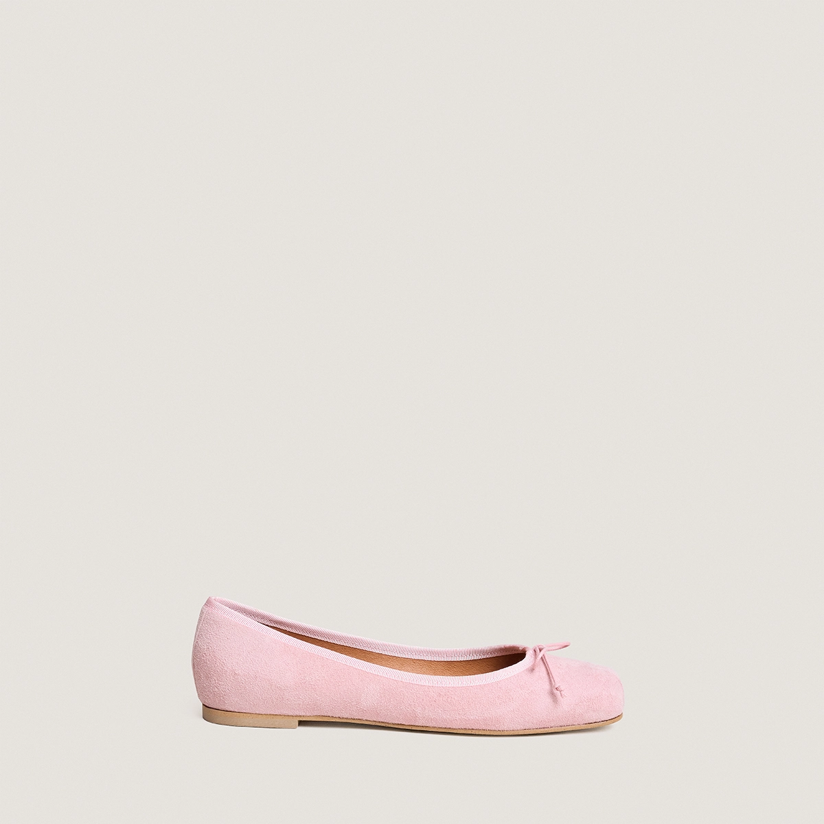 Ballerines à bouts carrés et lacets en velours rose pâle | DOMINE | Jonak