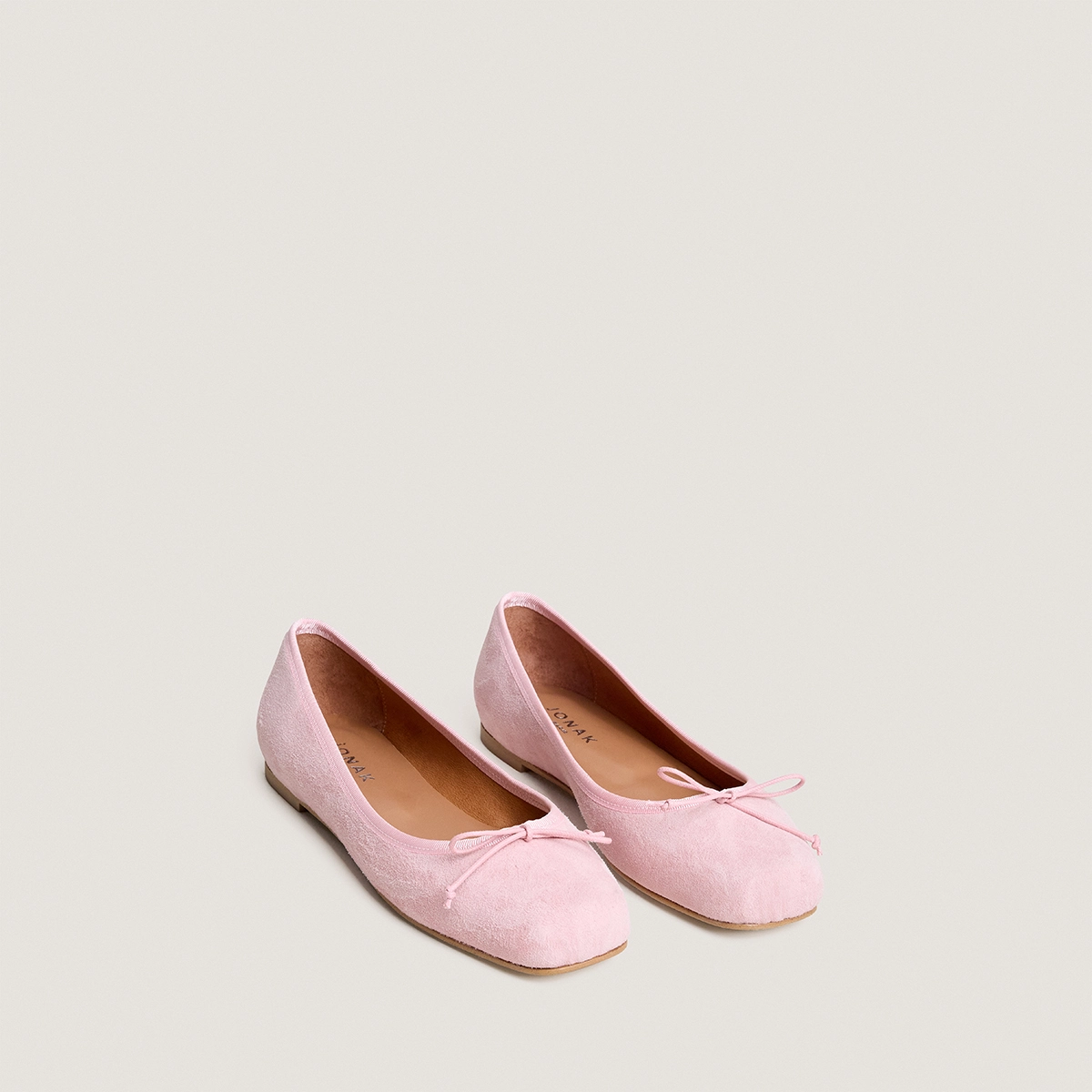 Ballerines à bouts carrés et lacets en velours rose pâle | DOMINE | Jonak
