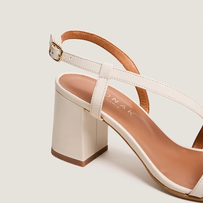 Sandales &agrave; talons et brides en cuir vieilli &eacute;cru | VIMY | Jonak