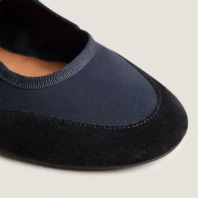 Ballerines &agrave; lacets en cro&ucirc;te noire et textile noir | DEMAIN | Jonak