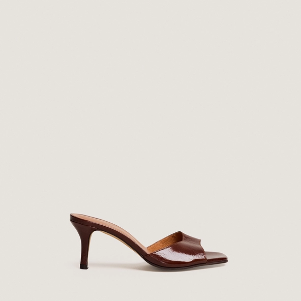 Mules à talons en cuir brillant marron | VERTIGO | Jonak
