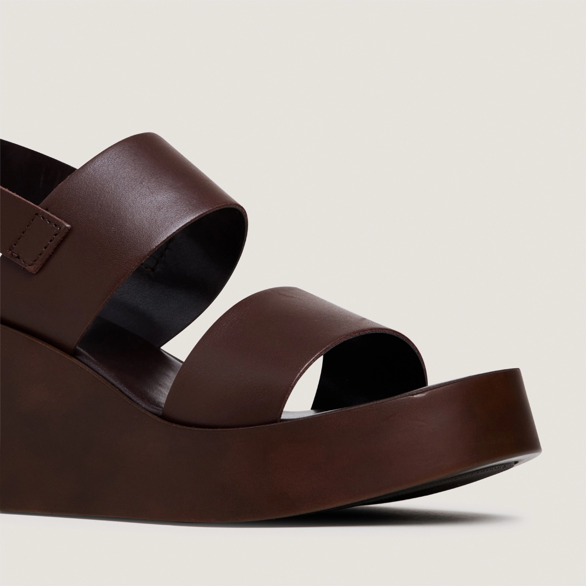 Sandales compensées à brides larges en cuir cacao | ELISA | Jonak
