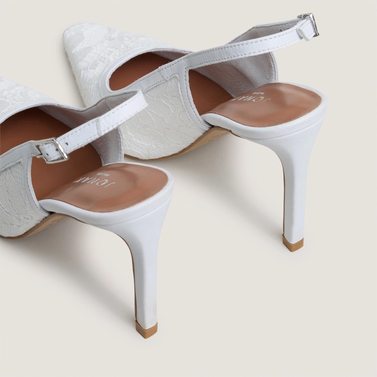 Escarpins slingbacks à bouts pointus en dentelle blanche et cuir blanc | DAXA | Jonak