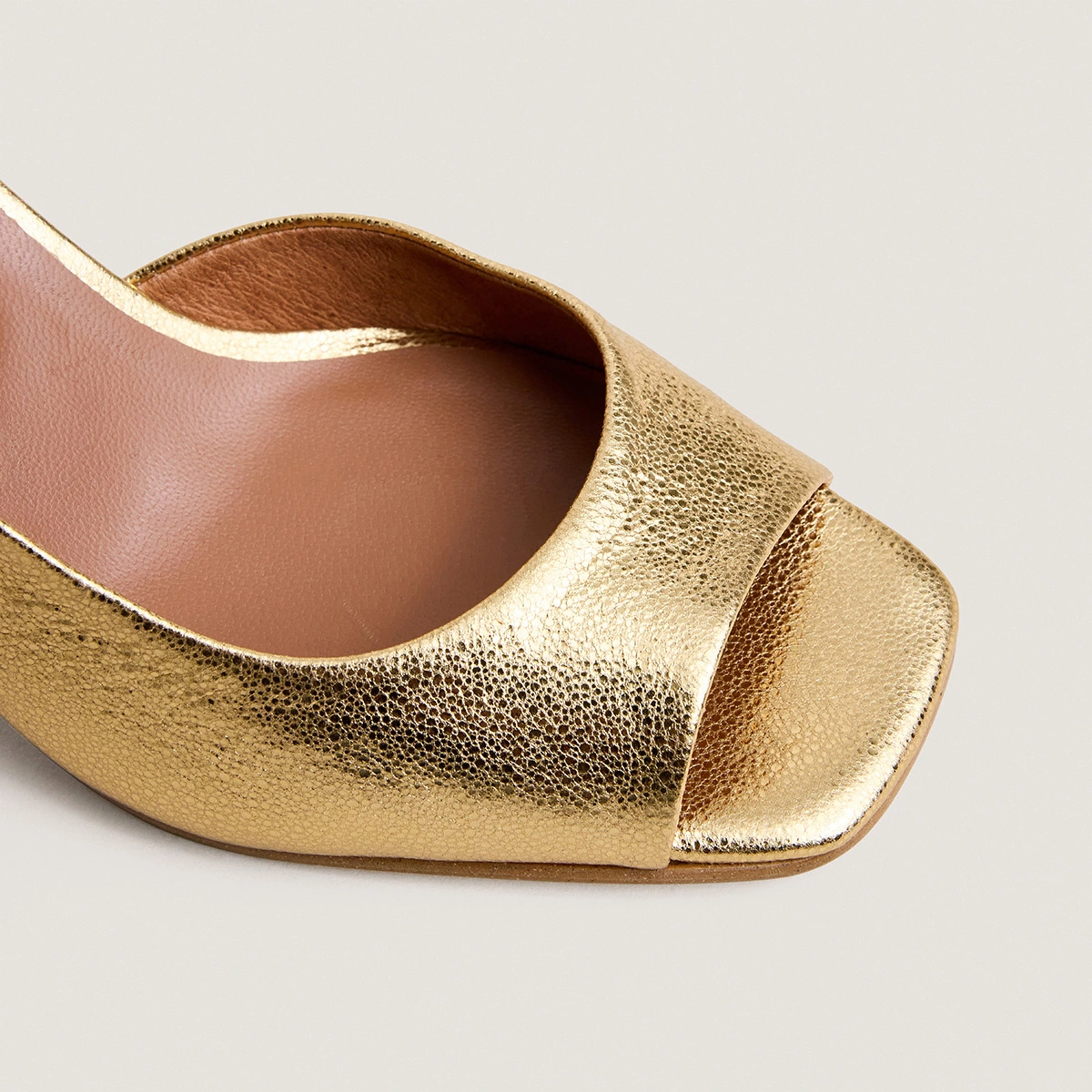 Escarpins slingbacks à talons hauts en cuir craquelé or | DIRA | Jonak