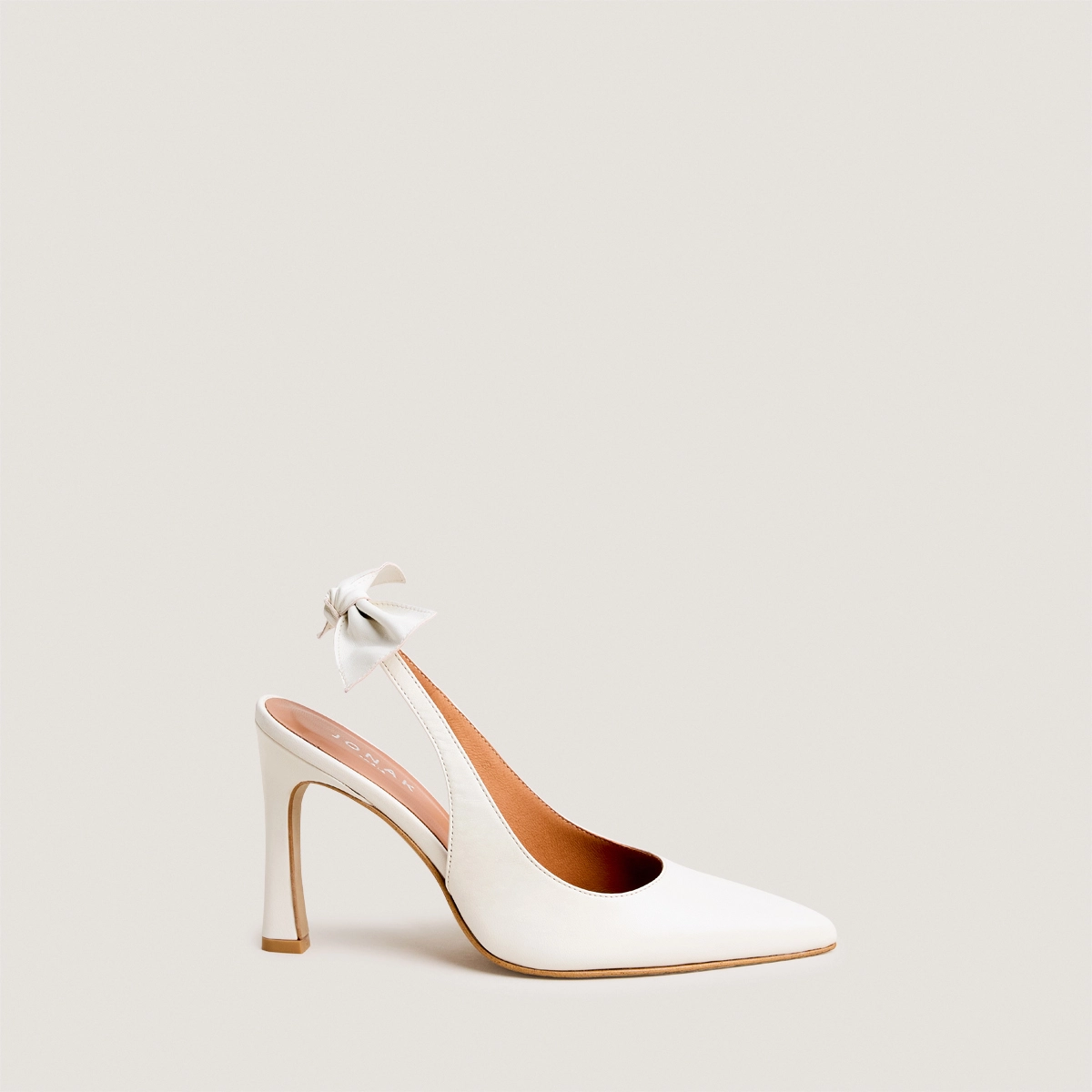 Escarpins slingbacks en cuir écru | DEVENIR | Jonak