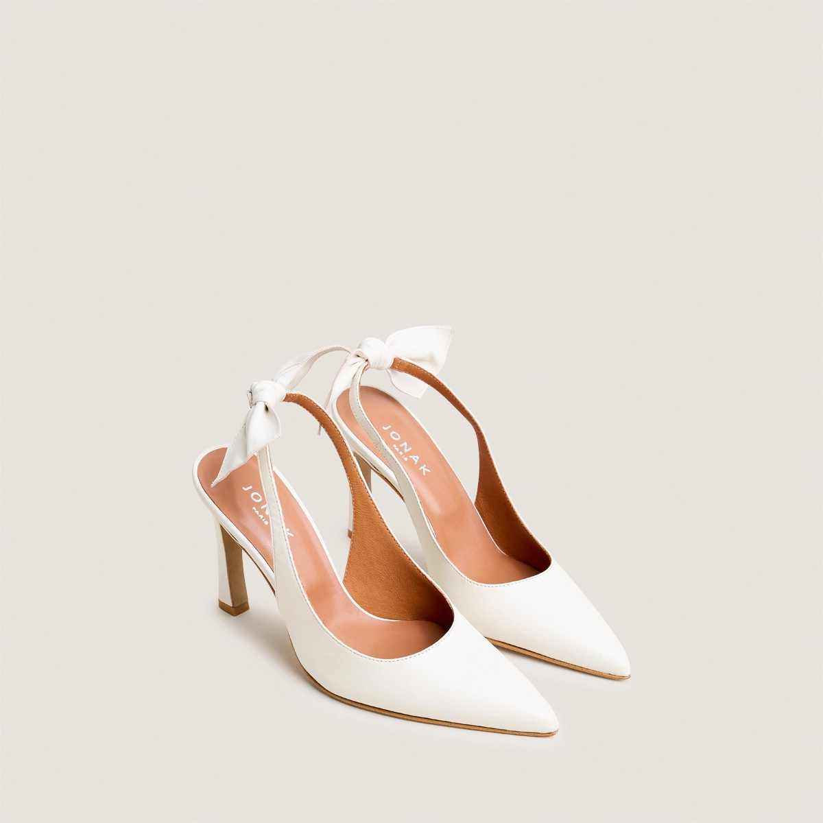 Escarpins slingbacks en cuir écru | DEVENIR | Jonak