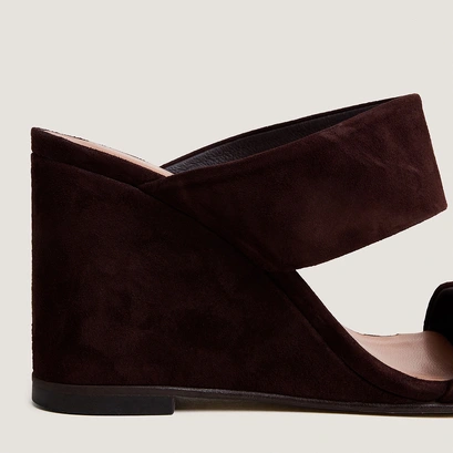 Mules &agrave; talons compens&eacute;s en velours marron | VOYELLE | Jonak