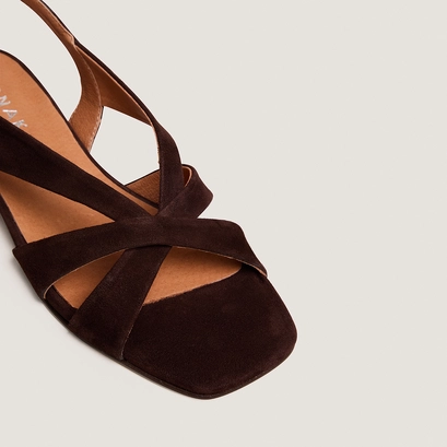 Sandales &agrave; petits talons en velours marron | ALPHONSE | Jonak