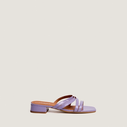 Mules &agrave; petits talons et brides fines en vernis pliss&eacute; lilas | ALPILLES | Jonak