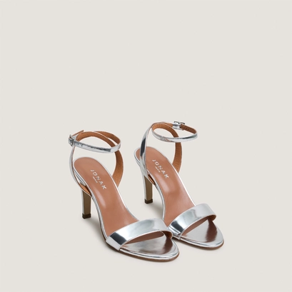 Sandales à talons hauts et brides chevilles argent