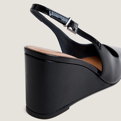 Escarpins slingbacks compens&eacute;s en vernis noir | DIXTINE | Jonak