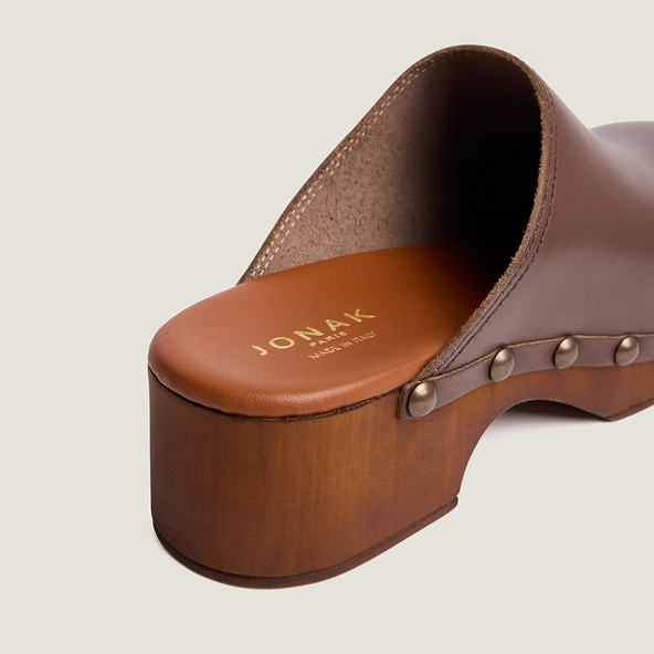 Mules à plateformes en cuir marron foncé | NAKY | Jonak