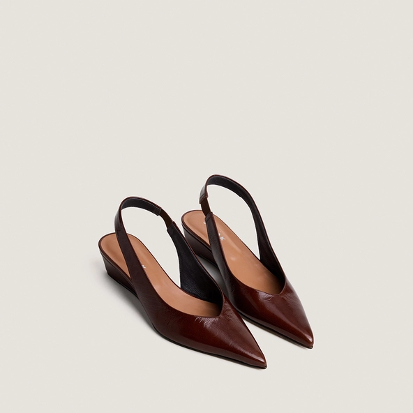 Escarpins slingbacks et petits talons compensés en cuir brillant marron | DOLEANCE | Jonak