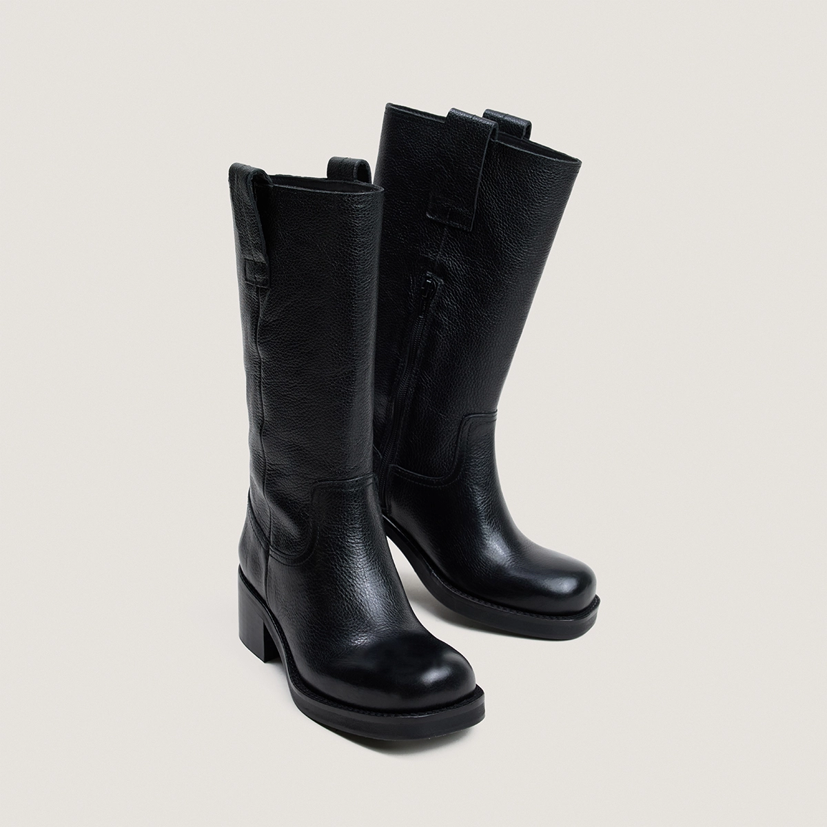 Bottes &agrave; bouts ronds en cuir grain&eacute; noir | BICHETTE | Jonak