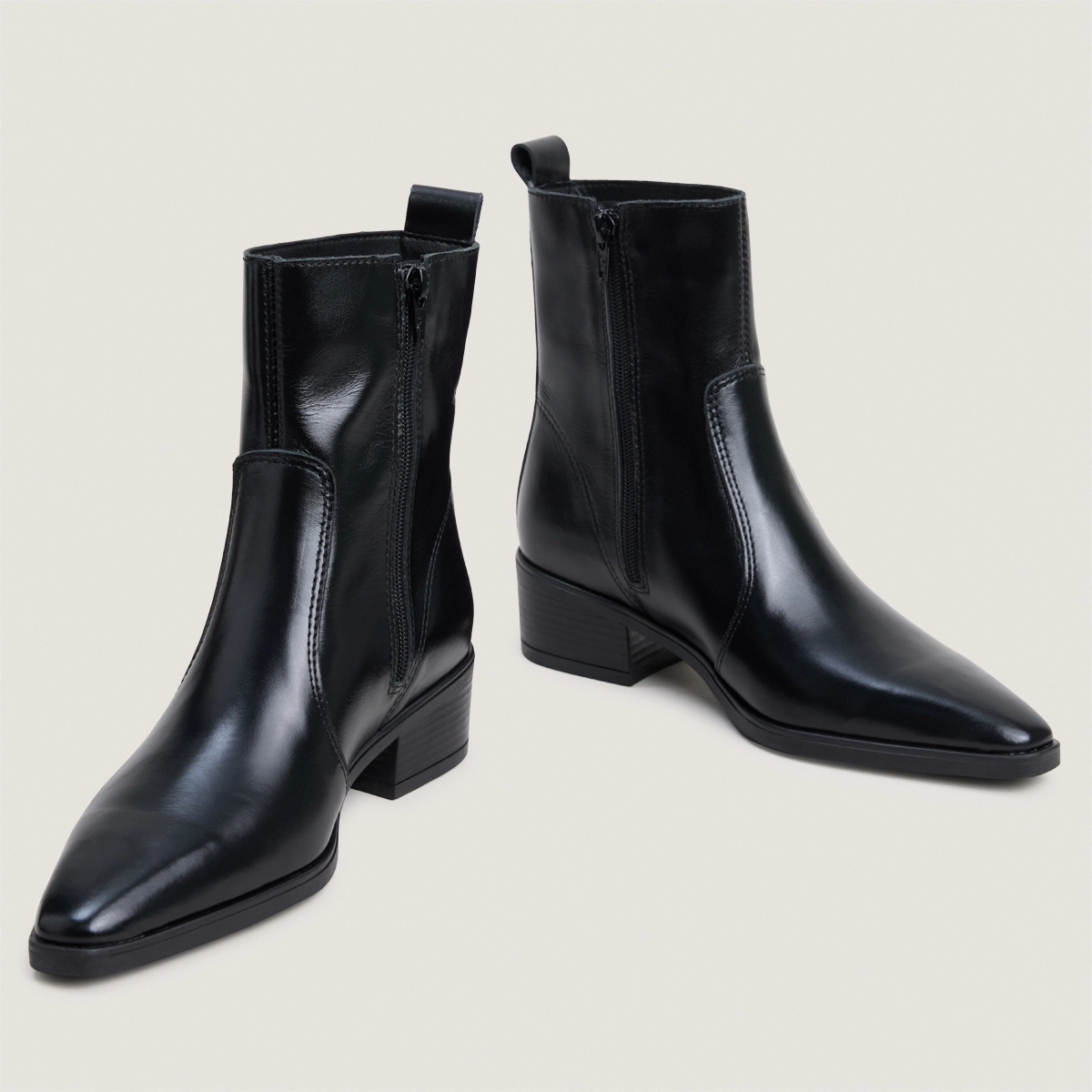 Bottines à petits talons en cuir noir | NACRE | Jonak