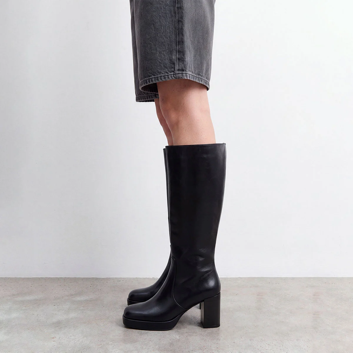 Bottes &agrave; plateformes en cuir vieilli noir taille mollet M | BAM | Jonak