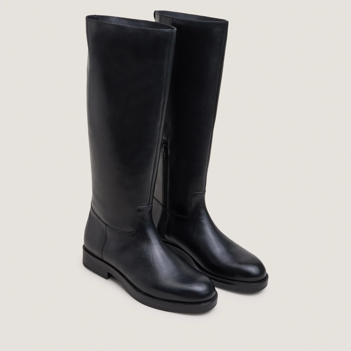 Bottes à talons plats et brides en cuir noir | TITOUAN | Jonak