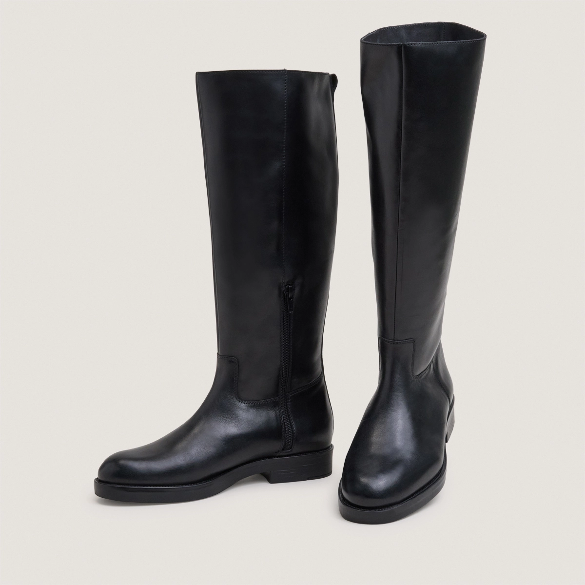 Bottes à talons plats et brides en cuir noir | TITOUAN | Jonak