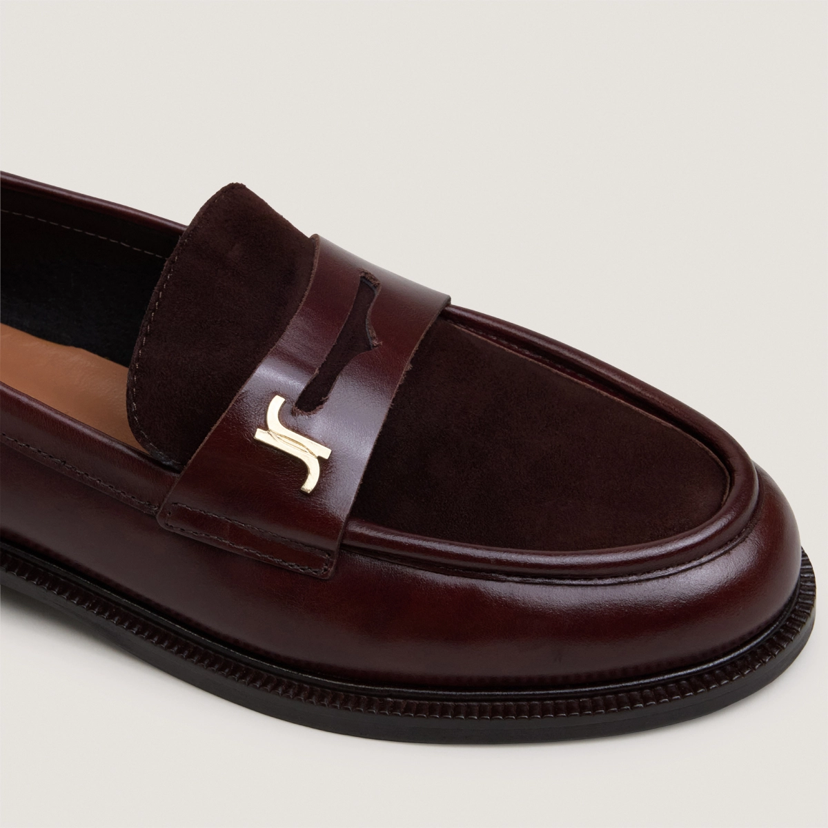 Mocassins &agrave; bouts ronds et monogrammes en cuir chocolat et velours marron | DUEDI | Jonak