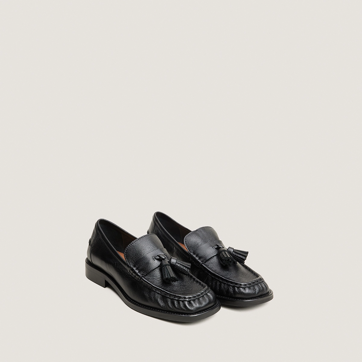 Mocassins à pampilles en cuir grainé noir | DUCHETTE | Jonak