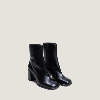 Bottines à bouts ronds en cuir grainé noir | BLOUMY | Jonak
