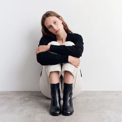 Bottines à bouts ronds en cuir grainé noir | BLOUMY | Jonak