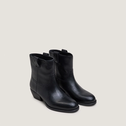 Bottines à bouts ronds et talons carrés noir