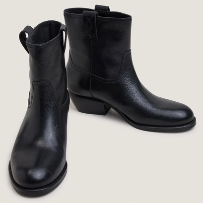 Bottines à bouts ronds et talons carrés noir