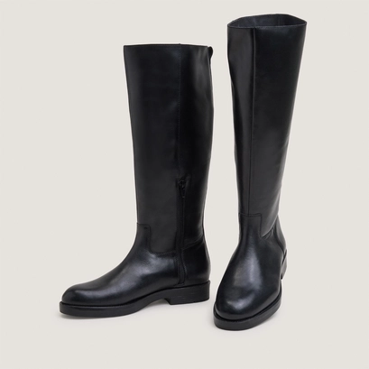 Bottes à talons plats et brides noir