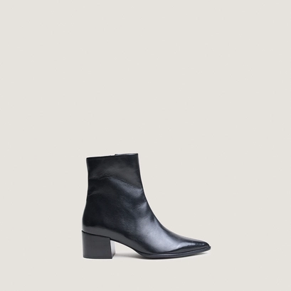 Bottines à talons carrés et bouts pointus noir
