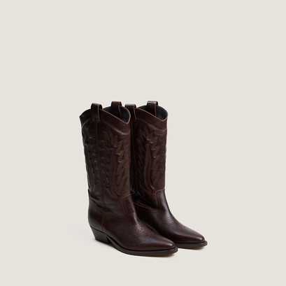 Bottes à bouts pointus et surpiqures apparentes marron