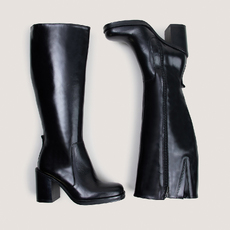 Bottes &agrave; talons d&eacute;bordants noir